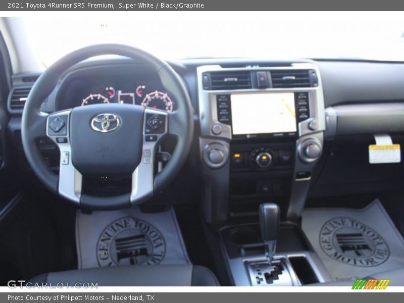 Super White / Black/Graphite 2021 Toyota 4Runner SR5 Premium