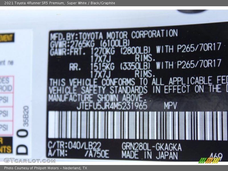 Super White / Black/Graphite 2021 Toyota 4Runner SR5 Premium