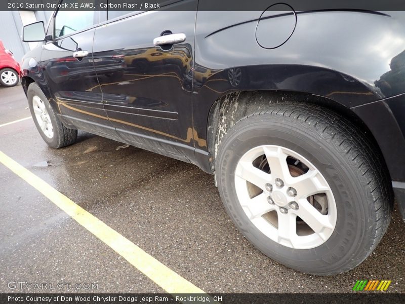 Carbon Flash / Black 2010 Saturn Outlook XE AWD