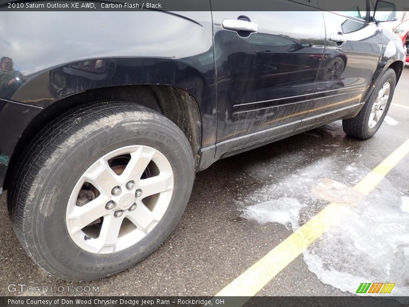 Carbon Flash / Black 2010 Saturn Outlook XE AWD