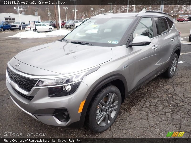 Front 3/4 View of 2021 Seltos S AWD