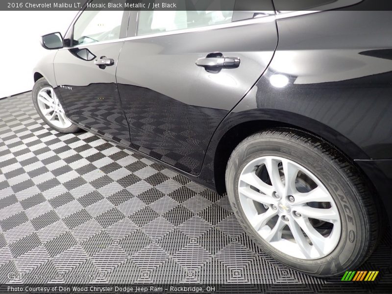 Mosaic Black Metallic / Jet Black 2016 Chevrolet Malibu LT
