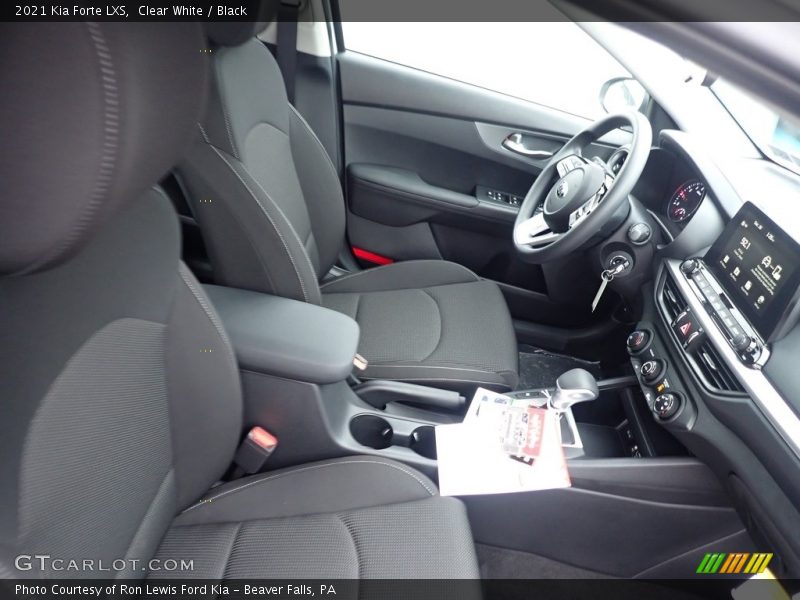 Clear White / Black 2021 Kia Forte LXS