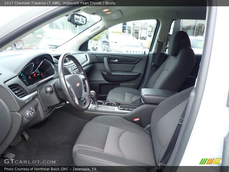 Iridescent Pearl Tricoat / Ebony 2017 Chevrolet Traverse LT AWD