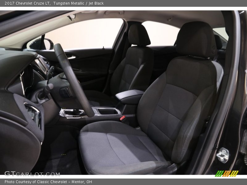 Tungsten Metallic / Jet Black 2017 Chevrolet Cruze LT