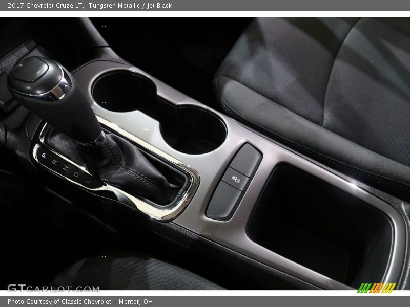 Tungsten Metallic / Jet Black 2017 Chevrolet Cruze LT