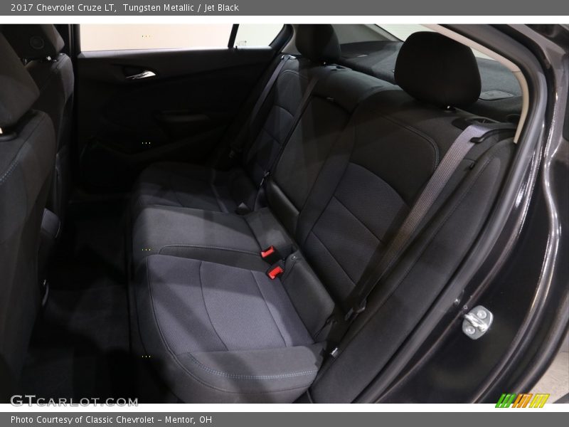 Tungsten Metallic / Jet Black 2017 Chevrolet Cruze LT