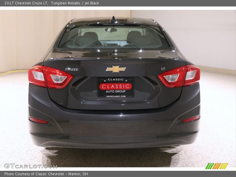 Tungsten Metallic / Jet Black 2017 Chevrolet Cruze LT