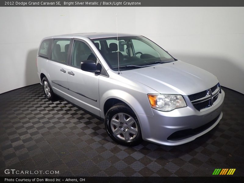 Bright Silver Metallic / Black/Light Graystone 2012 Dodge Grand Caravan SE