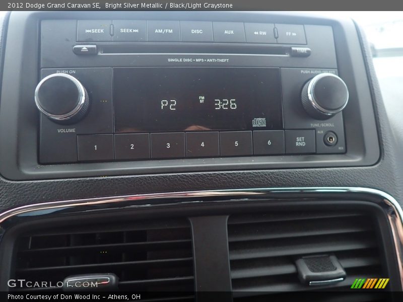 Bright Silver Metallic / Black/Light Graystone 2012 Dodge Grand Caravan SE