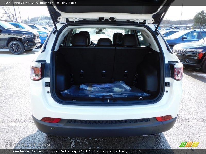 White / Black 2021 Jeep Compass Altitude 4x4