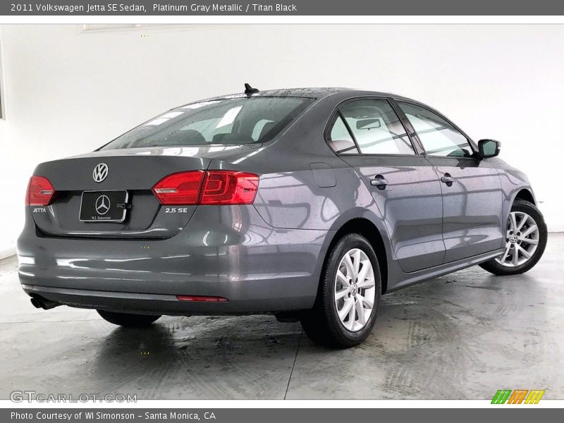 Platinum Gray Metallic / Titan Black 2011 Volkswagen Jetta SE Sedan