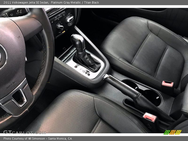 Platinum Gray Metallic / Titan Black 2011 Volkswagen Jetta SE Sedan