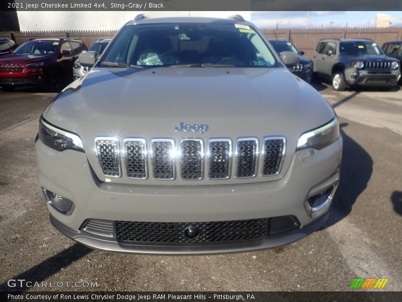 Sting-Gray / Black 2021 Jeep Cherokee Limited 4x4