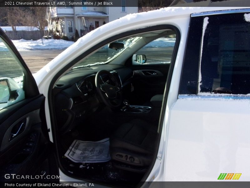 Summit White / Jet Black 2021 Chevrolet Traverse LT AWD