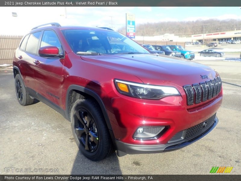 Velvet Red Pearl / Black 2021 Jeep Cherokee Latitude Plus 4x4