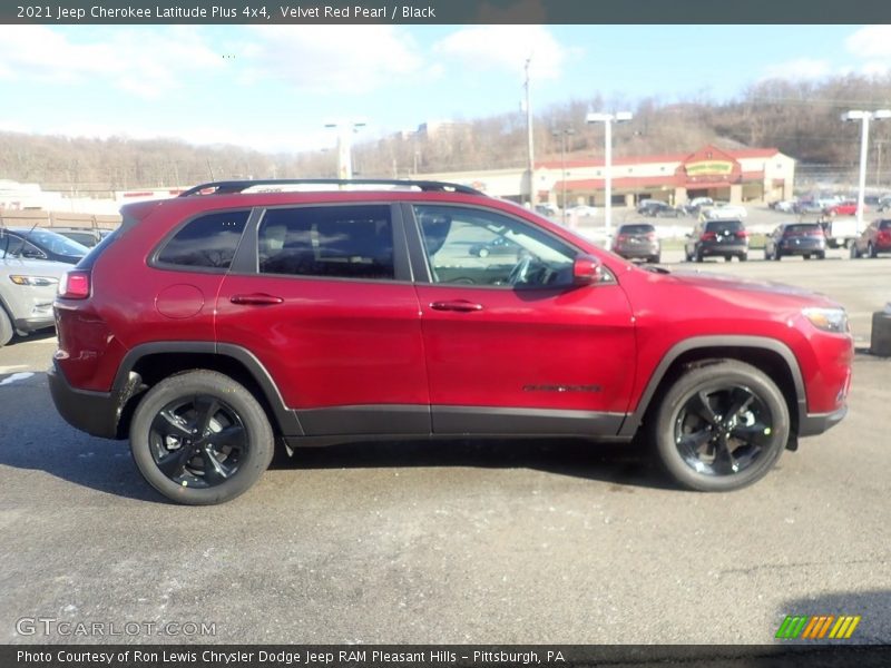 Velvet Red Pearl / Black 2021 Jeep Cherokee Latitude Plus 4x4