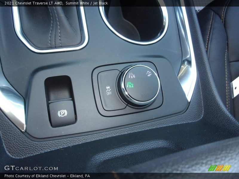 Summit White / Jet Black 2021 Chevrolet Traverse LT AWD