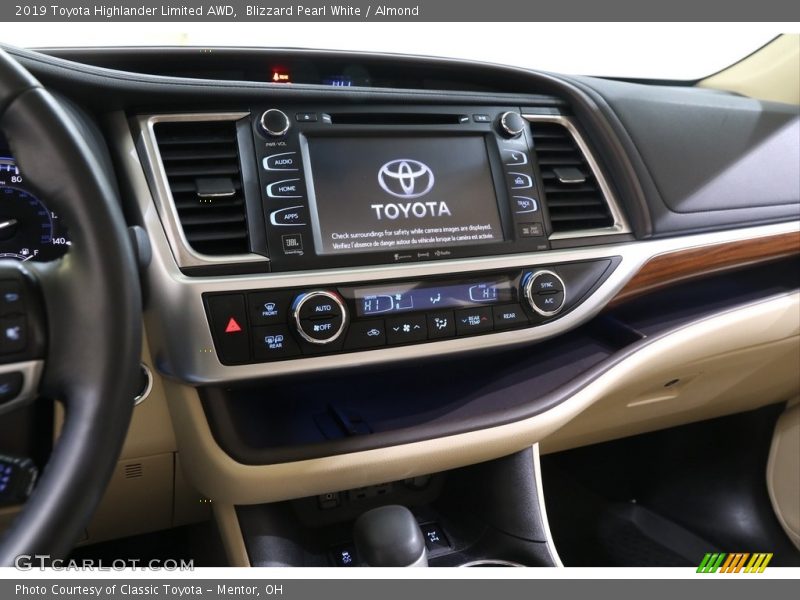Blizzard Pearl White / Almond 2019 Toyota Highlander Limited AWD