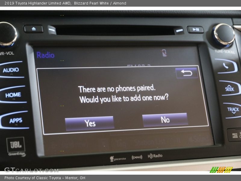 Blizzard Pearl White / Almond 2019 Toyota Highlander Limited AWD