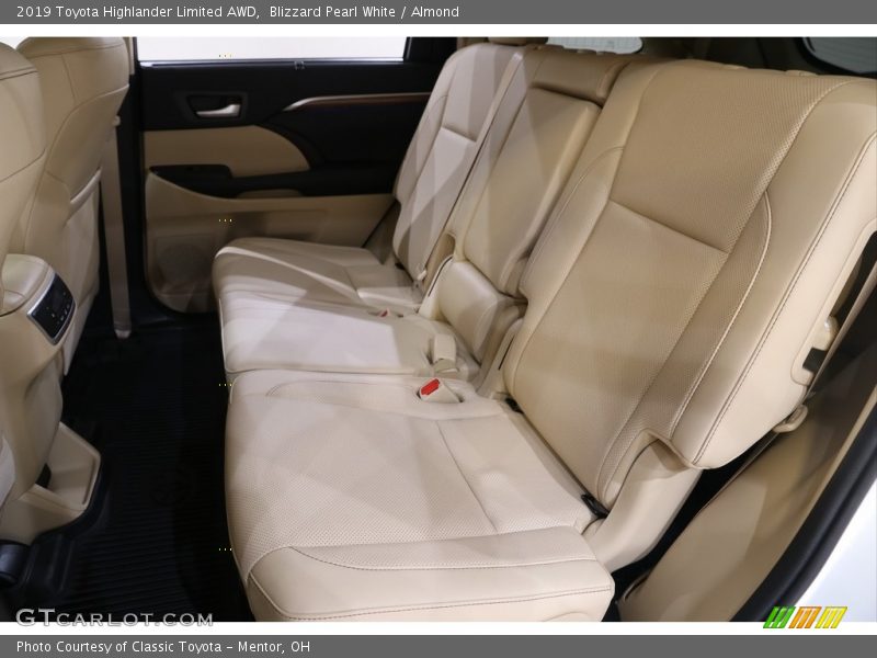 Blizzard Pearl White / Almond 2019 Toyota Highlander Limited AWD