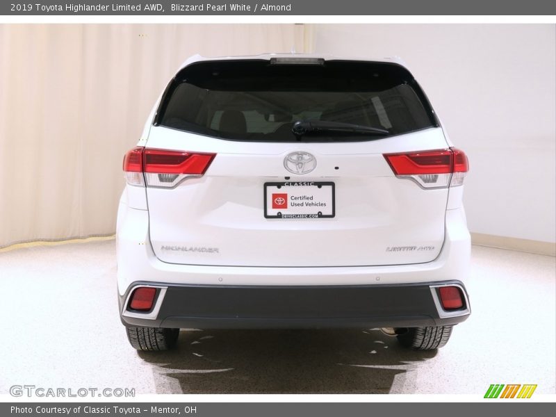Blizzard Pearl White / Almond 2019 Toyota Highlander Limited AWD