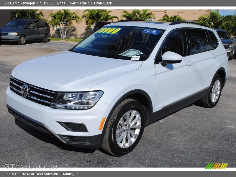  2018 Tiguan SE White Silver Metallic