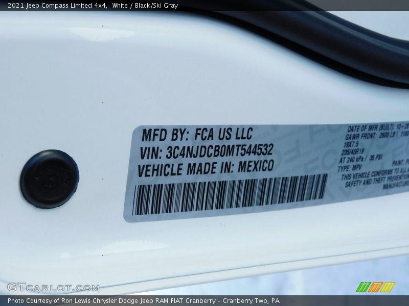 White / Black/Ski Gray 2021 Jeep Compass Limited 4x4