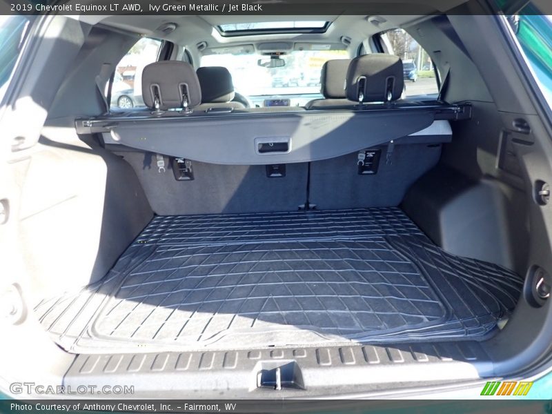 Ivy Green Metallic / Jet Black 2019 Chevrolet Equinox LT AWD