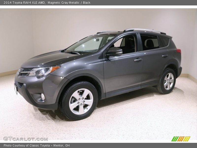 Magnetic Gray Metallic / Black 2014 Toyota RAV4 XLE AWD