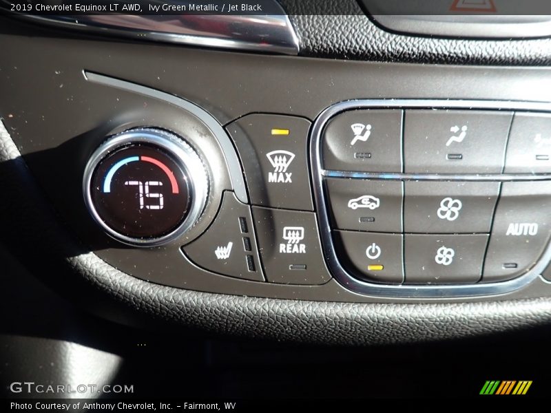 Ivy Green Metallic / Jet Black 2019 Chevrolet Equinox LT AWD