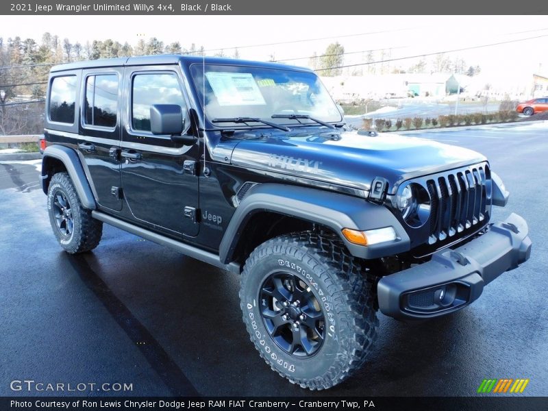 Front 3/4 View of 2021 Wrangler Unlimited Willys 4x4