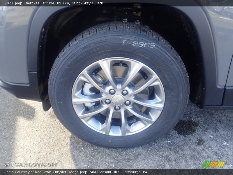 Sting-Gray / Black 2021 Jeep Cherokee Latitude Lux 4x4
