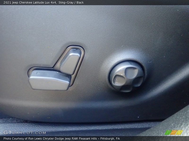 Sting-Gray / Black 2021 Jeep Cherokee Latitude Lux 4x4