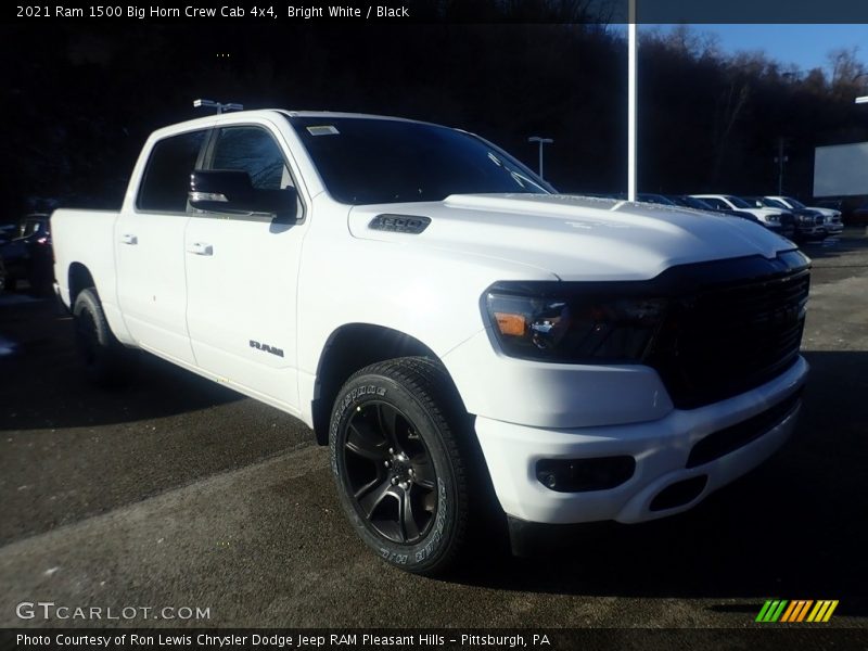 Bright White / Black 2021 Ram 1500 Big Horn Crew Cab 4x4