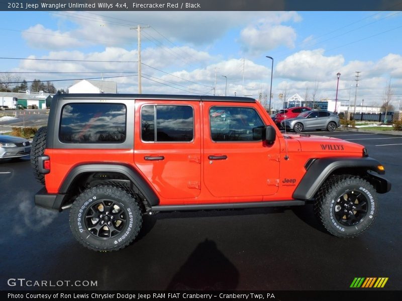 Firecracker Red / Black 2021 Jeep Wrangler Unlimited Willys 4x4