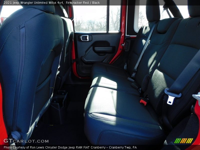 Firecracker Red / Black 2021 Jeep Wrangler Unlimited Willys 4x4