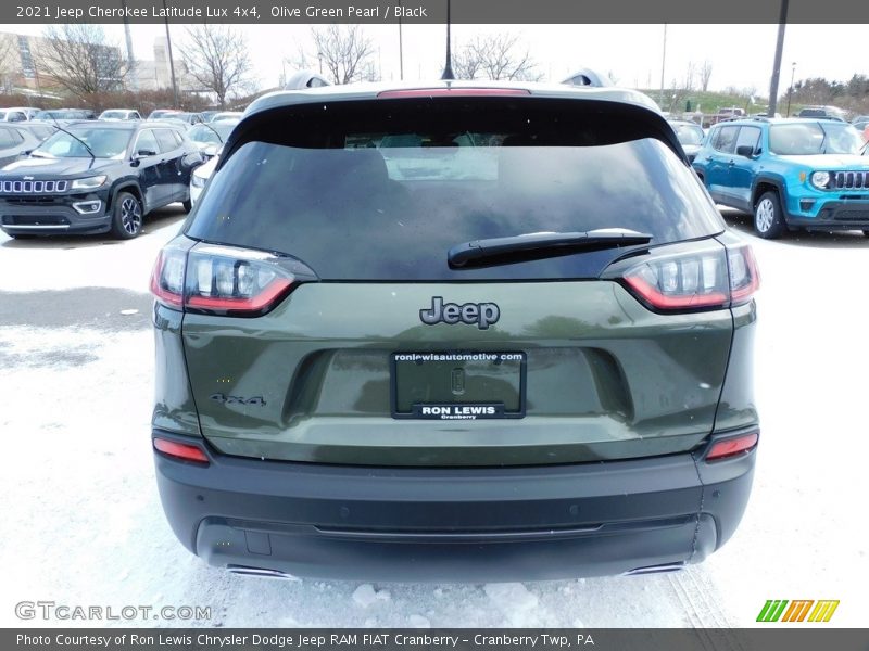 Olive Green Pearl / Black 2021 Jeep Cherokee Latitude Lux 4x4
