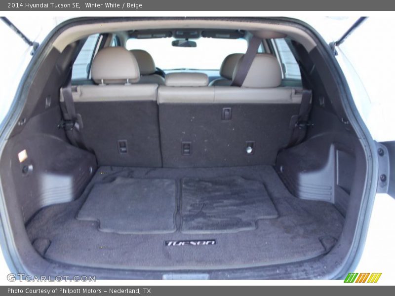 Winter White / Beige 2014 Hyundai Tucson SE