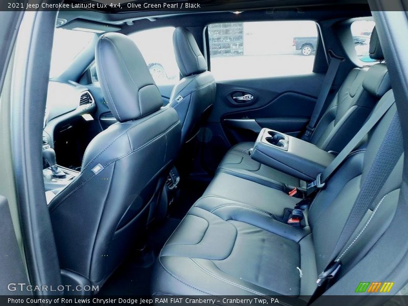 Rear Seat of 2021 Cherokee Latitude Lux 4x4