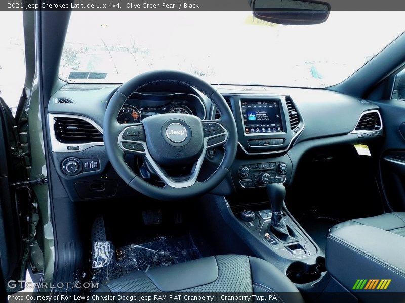 Olive Green Pearl / Black 2021 Jeep Cherokee Latitude Lux 4x4