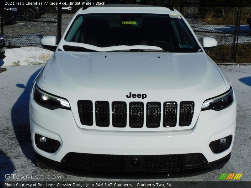 Bright White / Black 2021 Jeep Cherokee Altitude 4x4