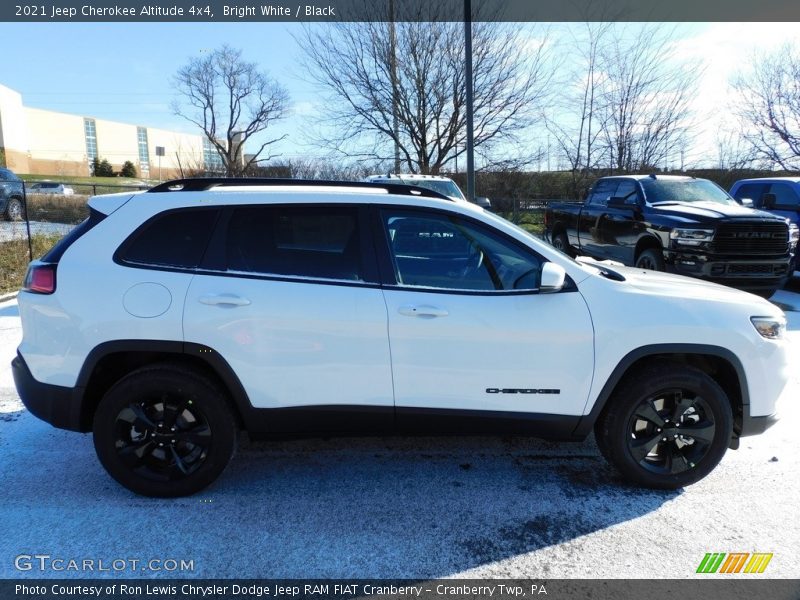 Bright White / Black 2021 Jeep Cherokee Altitude 4x4