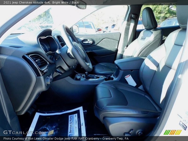 Bright White / Black 2021 Jeep Cherokee Altitude 4x4