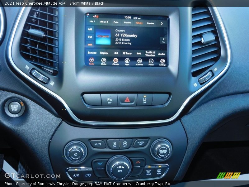 Bright White / Black 2021 Jeep Cherokee Altitude 4x4