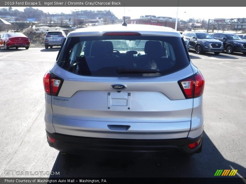 Ingot Silver / Chromite Gray/Charcoal Black 2019 Ford Escape S