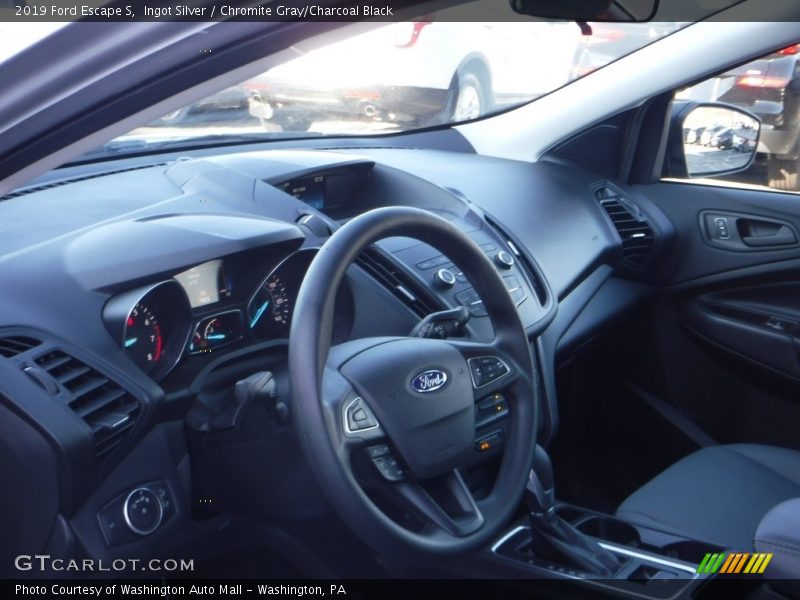 Ingot Silver / Chromite Gray/Charcoal Black 2019 Ford Escape S