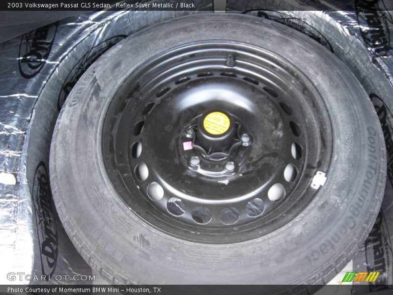 Reflex Silver Metallic / Black 2003 Volkswagen Passat GLS Sedan