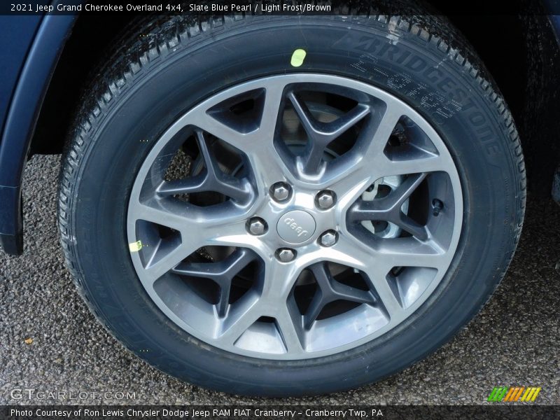  2021 Grand Cherokee Overland 4x4 Wheel