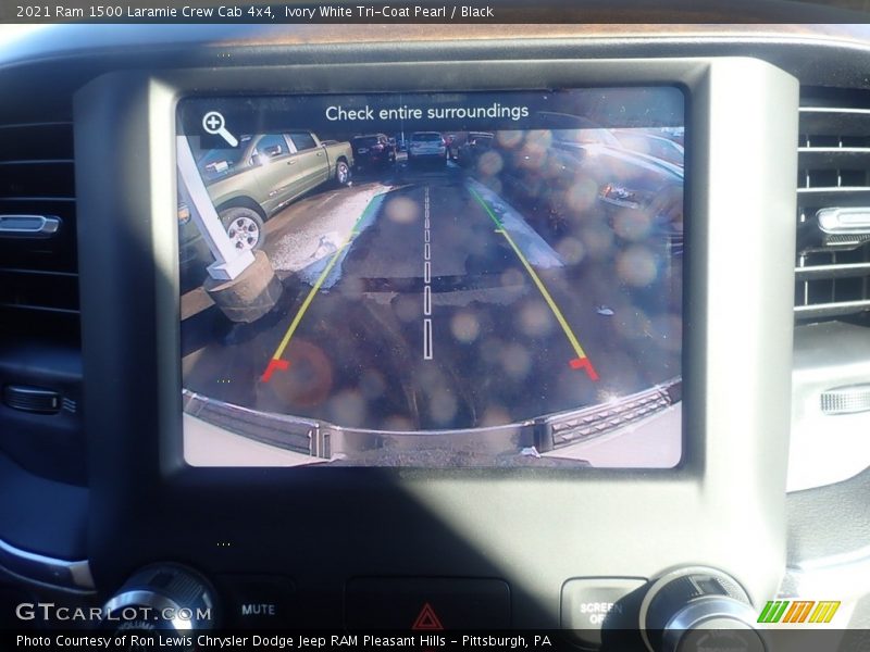 Ivory White Tri-Coat Pearl / Black 2021 Ram 1500 Laramie Crew Cab 4x4